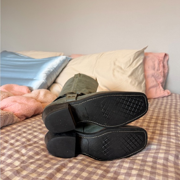 Vintage Frye 12r Harness Boot TEAL brass hardwear - Picture 4 of 7